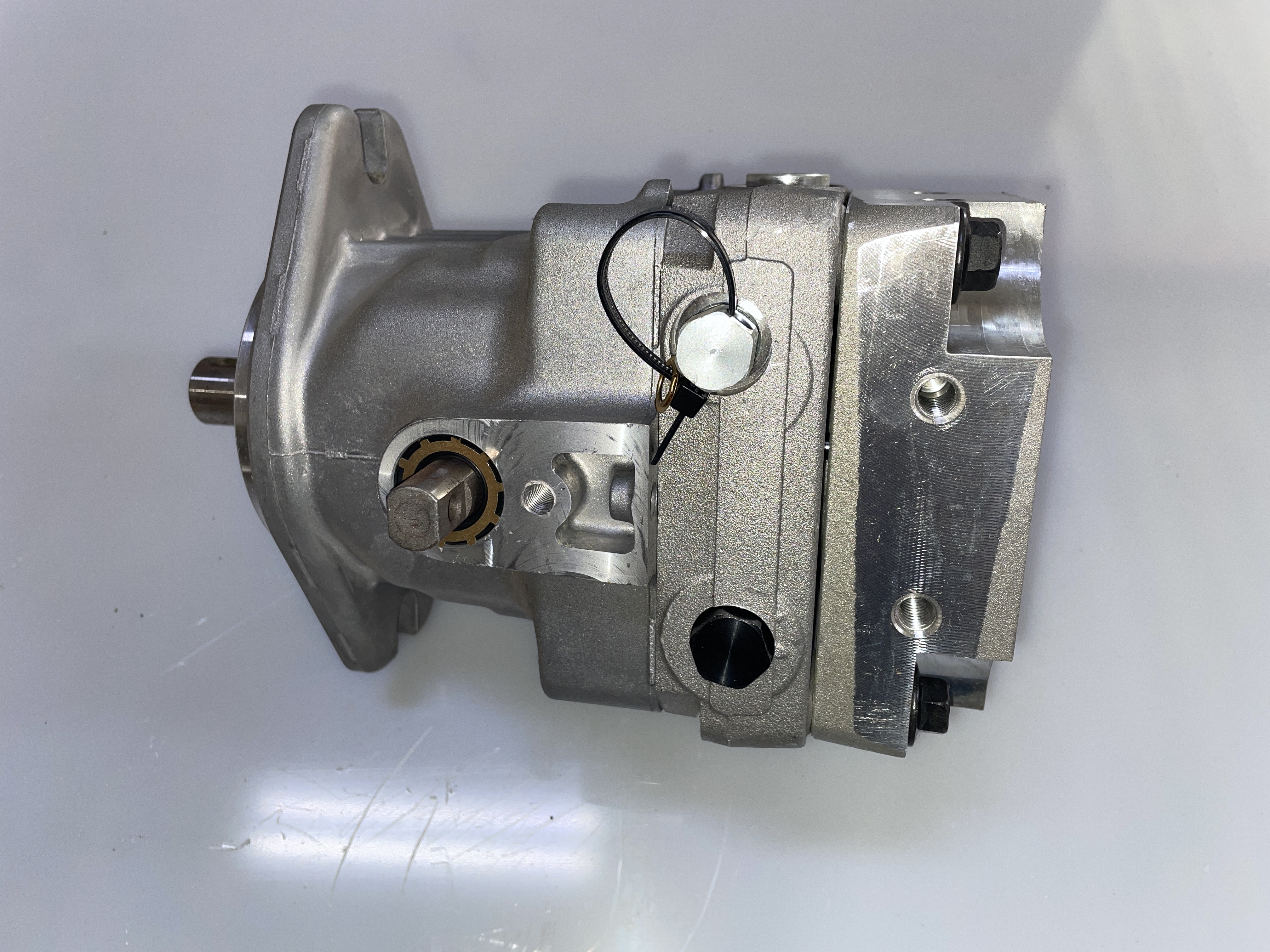 Hydraulikpumpe Hydro-Gear TB-2CCY-XXXX-46NX